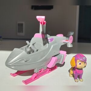 Paw Patrol Skye’s Helicopter Vehicle Collectible Figure Pilot